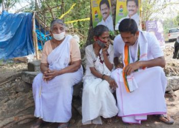 സുമേഷ് അച്ചുതൻ വാഹന പ്രചരണ യാത്ര നടത്തി.