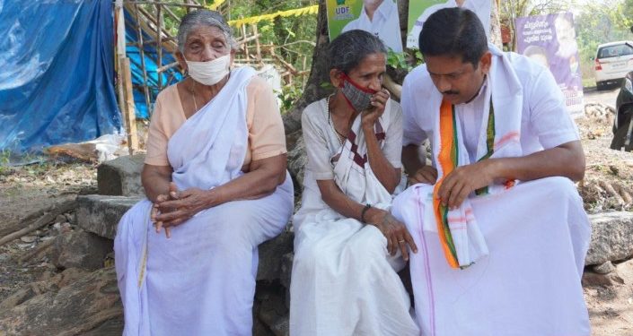 സുമേഷ് അച്ചുതൻ വാഹന പ്രചരണ യാത്ര നടത്തി.