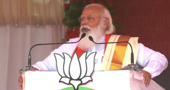 എൽഡിഎഫിനും യുഡിഎഫിനുമെതിരെ ആഞ്ഞടിച്ച് മോദി