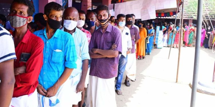 ജില്ലയിൽ ഉച്ചയ്ക്ക് ഒന്ന് വരെയുള്ള പോളിംഗ് ശതമാനം 44.71