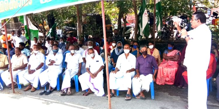 വിമർശനങ്ങളെ ഉൾക്കൊള്ളാൻ കഴിയാത്ത പാർട്ടിയാണ് സി.പി.എം