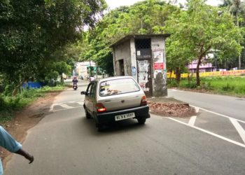 ടോൾ ബൂത്തുകൾ നോക്കുകുത്തികളായി