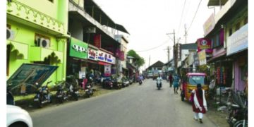 ആളില്ലാതെ കൊടുവായൂർ അങ്ങാടി