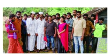 സംഘപരിവാർ ആക്രമണത്തെതുടർന്ന്‌ നിർത്തിവച്ച സിനിമാ ചിത്രീകരണം   വീണ്ടും തുടങ്ങി.