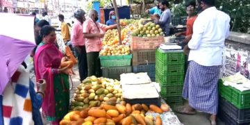 നാളെ വിഷു: വിഷു വിപണി സജീവം