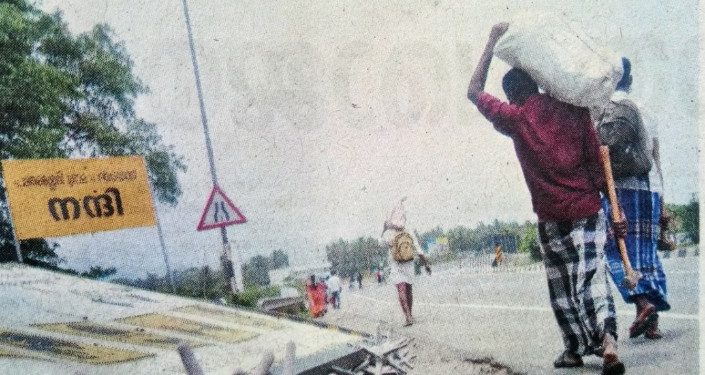 ലോക്ക് ഡൗൺ ഭയന്ന് അന്യസംസ്ഥാന തൊഴിലാളികൾ നാട്ടിലേക്ക് മടങ്ങുന്നു