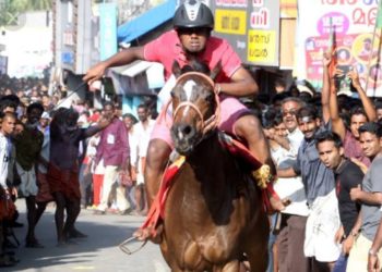 അ​ങ്ങാ​ടി വേ​ല  കു​തി​ര​യോ​ട്ടം ഒഴിവാക്കി