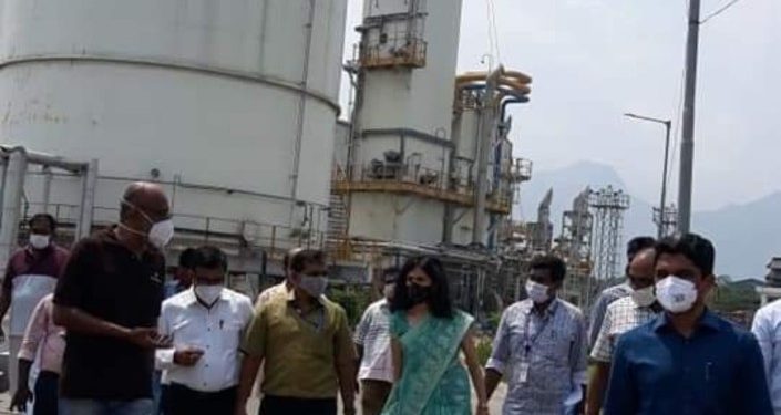 കഞ്ചിക്കോട്ടെ ഐനോക്സ് എയർ പ്രോഡക്ടസ് കമ്പനി ജില്ലാ കലക്ടർ മൃൺമയി ജോഷി സന്ദർശിച്ചു