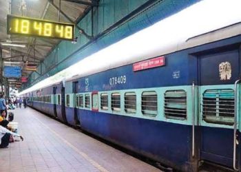 റെയിൽവെ സ്​റ്റേഷനുകളിൽ പ്ലാറ്റ്​ഫോം ടിക്കറ്റ് നിരക്ക്​​ വർദ്ധിപ്പിച്ചു
