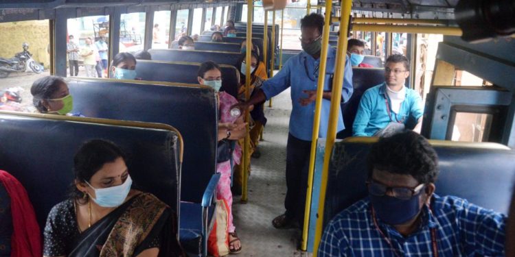 ബസുകളില്‍ പരിശോധന