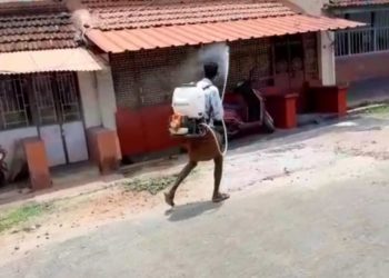 സാനിറ്ററെയ്സിങ്ങ് നടത്തി.