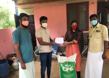 പുതുക്കോട് കമ്മ്യൂണിറ്റി കിച്ചണിലേക്ക് അരി നൽകി എം. സി. എ ട്രെഡേഴ്‌സ്