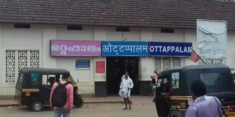 ലോക്ക്ഡൗണിന്റെ മറവിൽ ഒറ്റപ്പാലത്ത് ഓട്ടോറിഷകളുടെ തീവെട്ടികൊള്ള