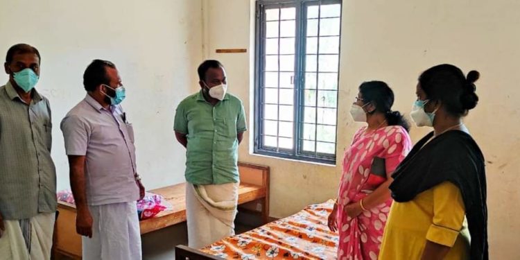 പി.പി സുമോദ് എംഎല്‍എ ഫസ്റ്റ്ലൈൻ ട്രീറ്റ്‌മെന്റ്സെന്‍റർ സന്ദർശിച്ചു
