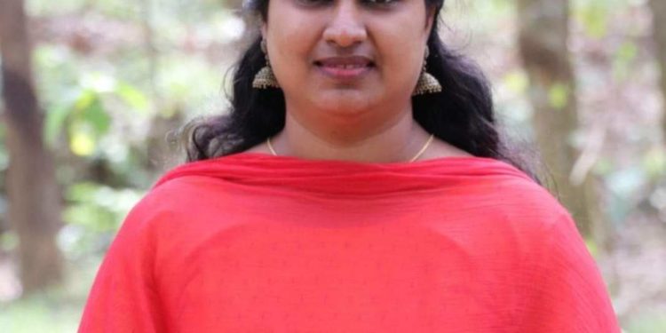 ആസിഡ്മുഖങ്ങൾ – ദീപ സന്തോഷ്