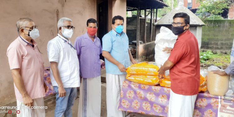 വീര ശൈവ മഹാ സഭ സാമൂഹിക അടുക്കളയിലേക്ക് പല വ്യജനങ്ങൾ നൽകി