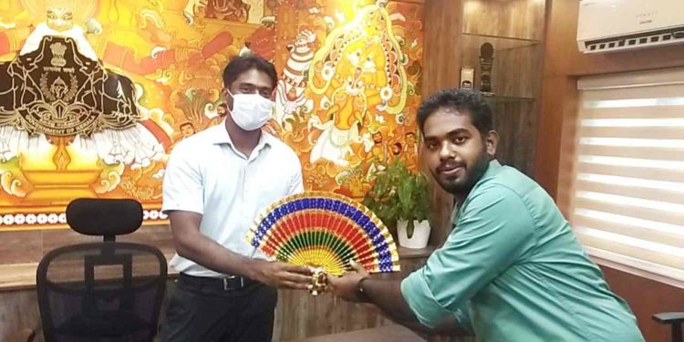 വള്ളുവനാടിന്റെ സ്നേഹവും ആദരവും ഏറ്റുവാങ്ങി സബ് കളക്ടർ   അർജുൻ പണ്ഡിയൻ
