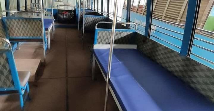 മൊബൈൽ ആശുപത്രിയാക്കി മാറ്റി സ്വകാര്യ ബസ്
