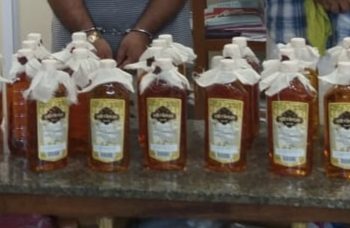 ഒലവക്കോട് റെയിൽവേ സ്റ്റേഷനിൽ മദ്യം ഉപേക്ഷിച്ച നിലയിൽ കണ്ടെത്തി