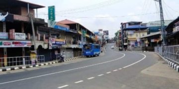 നടുവൊടിഞ്ഞ്  പ്രതിസന്ധിയിൽ വ്യാപാരമേഖല