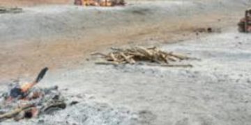 കൊവിഡ് മരണനിരക്കില്‍ പൊരുത്തക്കേട്; മൂന്നിരട്ടി ശവസംസ്‌കാരം ﻿
