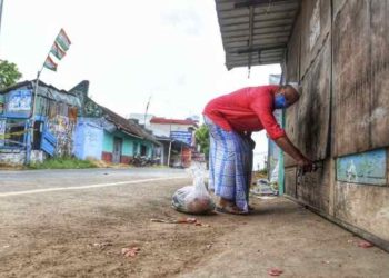 തമിഴ്നാട് കേരളം അതിർത്തിയിലെ കടകമ്പോളങ്ങൾ ഉച്ചവരെ മാത്രം