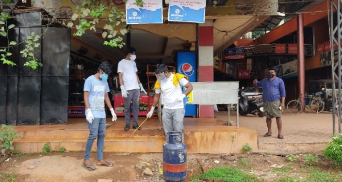 കല്ലടിക്കോട്   പൊതു ഇടങ്ങൾ അണുവിമുക്തമാക്കി