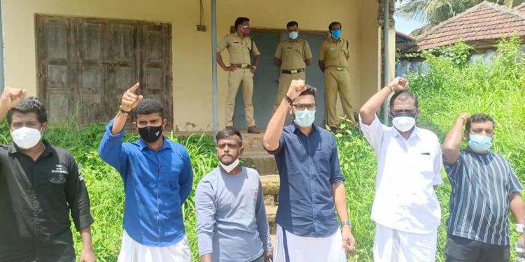 സ്പിരിറ്റ് മാഫിയയുടെ ഉടമസ്ഥതയിലുള്ള എക്സൈസ് കെട്ടിടം അടച്ചു പൂട്ടുക :യുവമോർച്ച