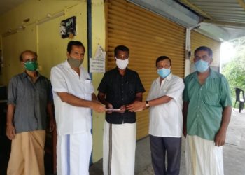കോവിഡ് ബാധിതരായ  ധനസഹായം നൽകി ജെയിന്റ്സ് അസോസിയേഷൻ
