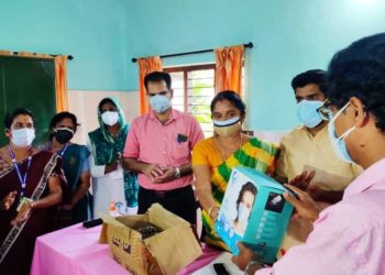 ആലത്തൂർ ബ്ലോക്ക്_പഞ്ചായത്ത് കോവിഡ് പ്രതിരോധ സാമഗ്രികൾ വിതരണം ചെയ്തു