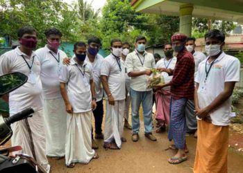 പുതുക്കോട് യൂത്ത് കോൺഗ്രസ്‌ പച്ചക്കറി കിറ്റ് വിതരണം ചെയ്തു