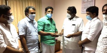 ബസ്സുടമകൾ ഗതാഗത മന്ത്രിക്ക് നിവേദനം നൽകി