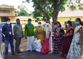 പല്ലശ്ശന ഡി. സി. സി യിലേക്കുള്ള ഭക്ഷ്യധാന്യങ്ങൾ  നൽകി