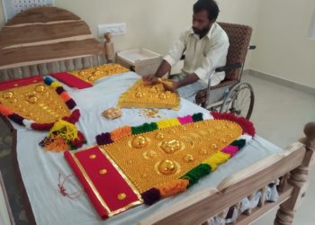 വിധിക്കു മുമ്പിൽ വിറച്ചു നിൽക്കാതെ വീൽചെയറിലിരുന്ന് …