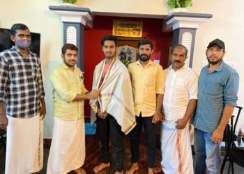ക്ലാപ്പ് പുഷ്അപ്പിൽ ലോക റെക്കോഡ്:പോപ്പുലർഫ്രണ്ട് ഉപഹാരം നൽകി