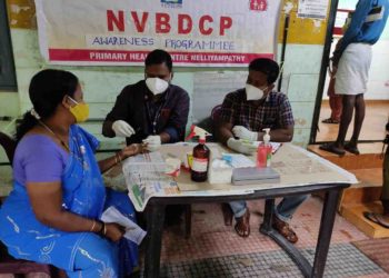 നെല്ലിയാമ്പതിയിൽ മലമ്പനി നിർണയ ക്യാമ്പ് നടത്തി.