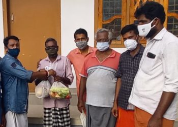 കിറ്റുകൾ വിതരണം ചെയ്തു