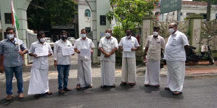 ഭിന്നശേഷി വിദ്യാർത്ഥികളോട് അവഗണന:  നോർത്ത് മണ്ഡലം കോൺഗ്രസ്  പ്രധിഷേധ സമരം നടത്തി