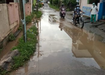 മഴ വന്നതോടെ ഊടുവഴികളിൽ വെള്ളപൊക്കo