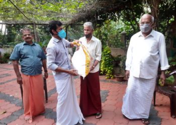 ഭക്ഷ്യ കിറ്റ് വിതരണം ചെയ്തു.