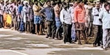 റെക്കോഡ് സൃഷ്ടിച്ച് തേങ്കുറുശി   ഔട്ട്‍ലെറ്റ്