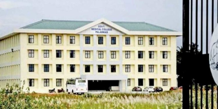 പാലക്കാട് മെഡിക്കൽ കോളേജ്   ഒ പി വിഭാഗം പ്രവർത്തനമാരംഭിച്ചതിന്റെ വിവരങ്ങൾ