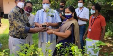 വൃക്ഷതൈക്കൾ വിതരണം ചെയ്തു.