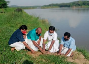 നിളാതീരത്ത് മുള നട്ടു തുടക്കം കുറിച്ചു