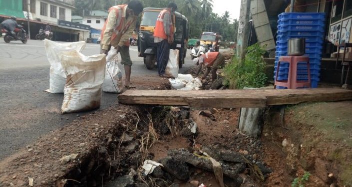 പനയമ്പാടത്ത് മണൽ ചാക്ക് തടയണ ഒരുക്കികരാർ കമ്പനിയുടെ സൂത്രപ്പണി
