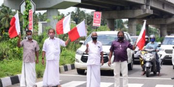 ചക്ര സ്തംഭന സമരം നടത്തി