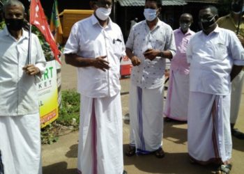 നിരത്തിലുള്ള ഉള്ള മുഴുവൻ വാഹനങ്ങളും നിർത്തിയിട്ട് പ്രതിഷേധിച്ചു