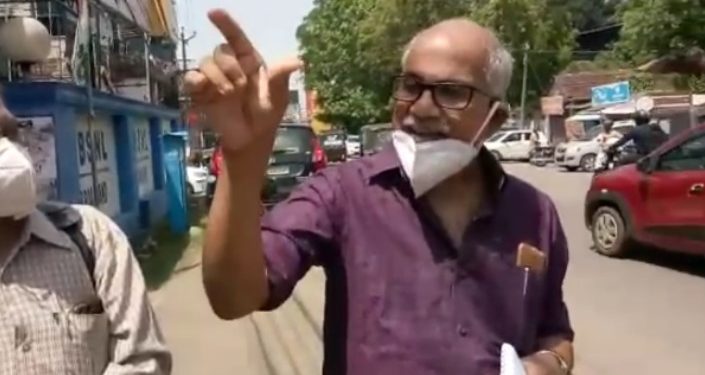 ഇന്ധനവില വർദ്ധനവിനെതിരെ പ്രതിഷേധിച്ചു.