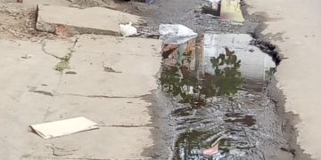 കുടിവെള്ളം പാഴായി ഒഴുകി ടൗണിൽ വെള്ളക്കെട്ട് ; യാത്ര ദുരിതത്തിൽ