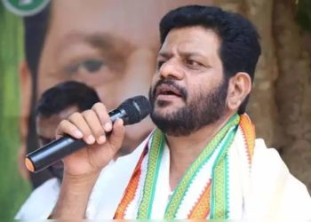 ഭീഷണികളെ നേരിടുമെന്ന് വികെ ശ്രീകണ്ഠന്‍ എംപി
